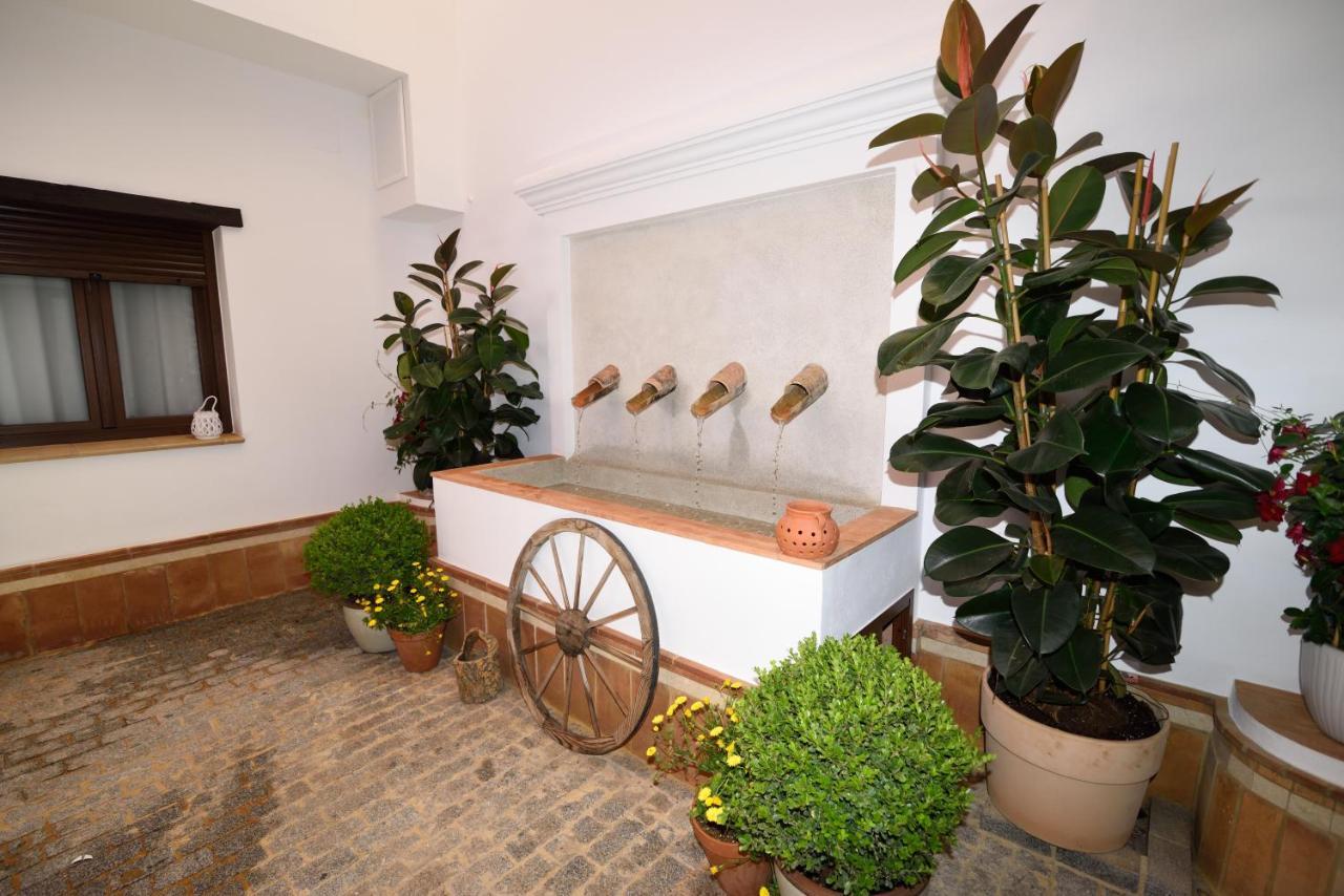 Hostal Rural Santa Habitaciones Aldea DEl Rocío Dış mekan fotoğraf