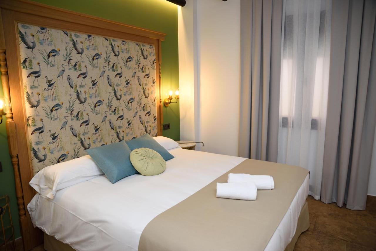 Hostal Rural Santa Habitaciones Aldea DEl Rocío Dış mekan fotoğraf