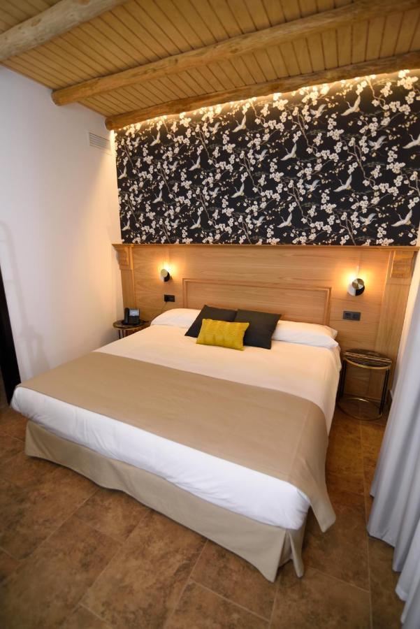 Hostal Rural Santa Habitaciones Aldea DEl Rocío Dış mekan fotoğraf
